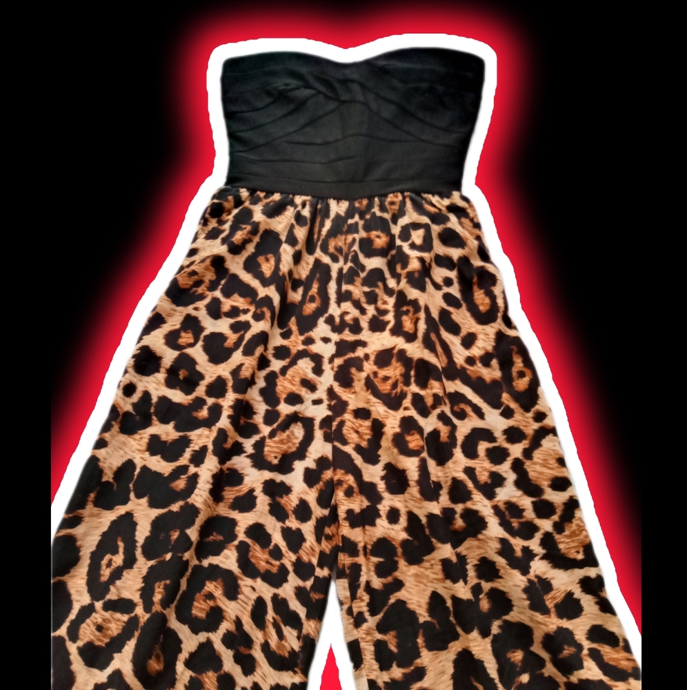 Ruby Rox full leg romper size 5 leopard print body suit with zip up back